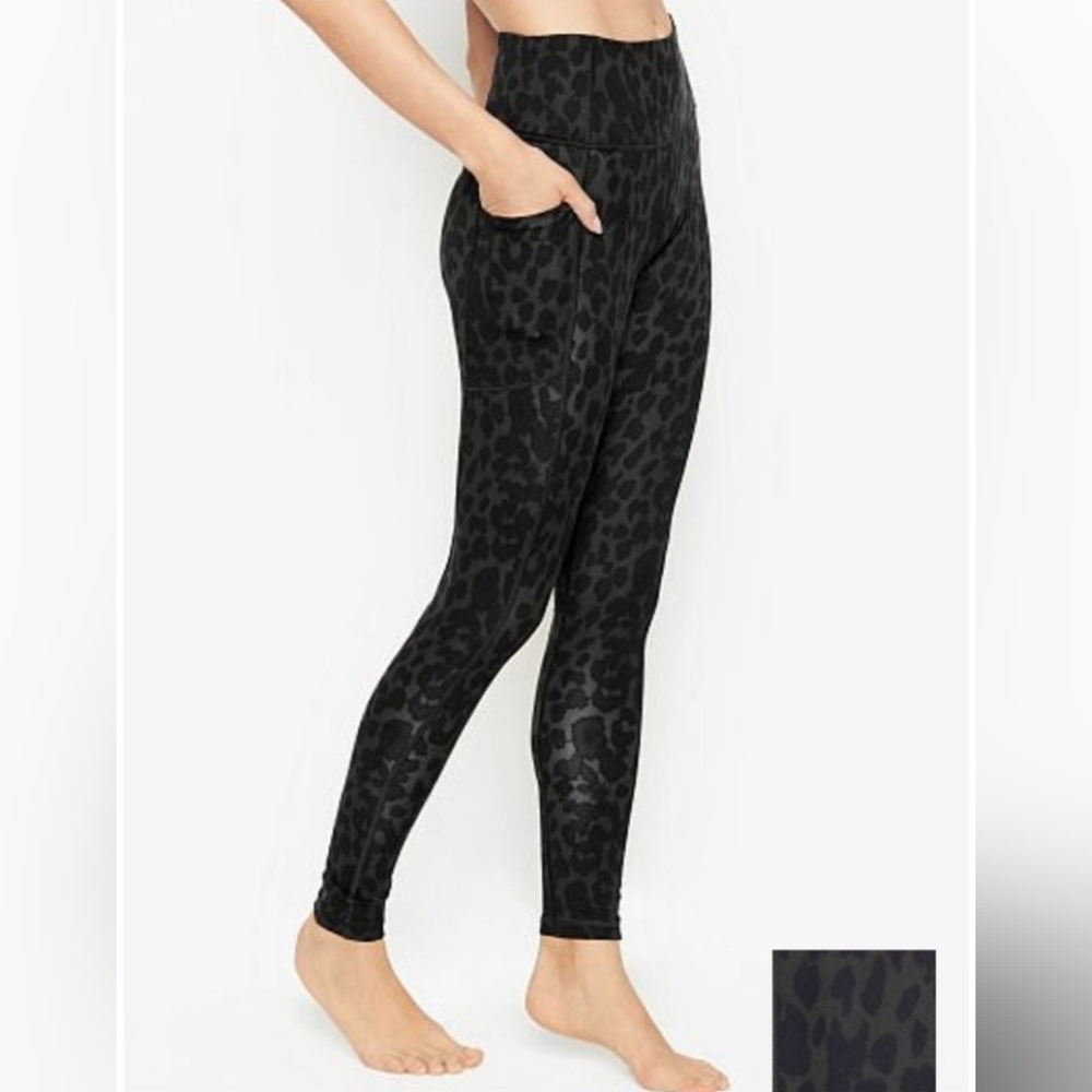 Victoria's Secret Leopard Print Leggings size 12